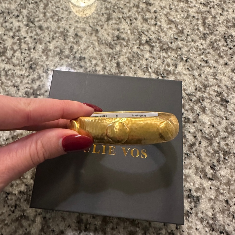 Julie Vos Solara Hinge Bangle Gold Bracelet - Picture 8 of 8